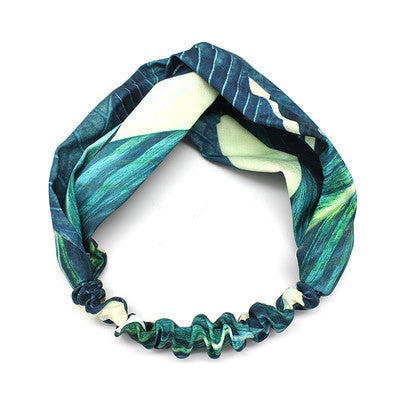 Hair band with female tiara