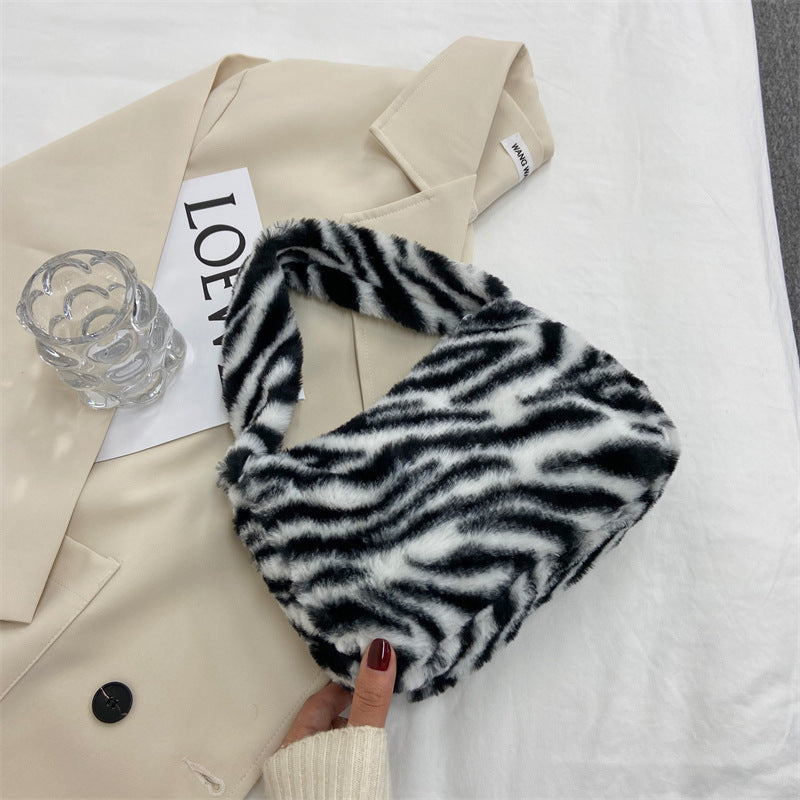 Handbag Fashion Shoulder Bag Casual Retro Plush Underarm Bag