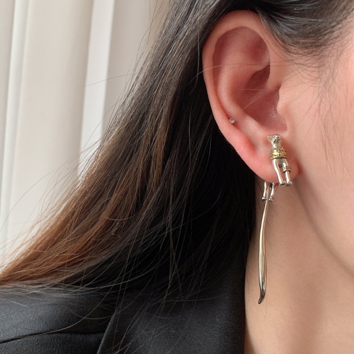 Single Gold And Silver Two-tone Pharaoh Cat Earrings
