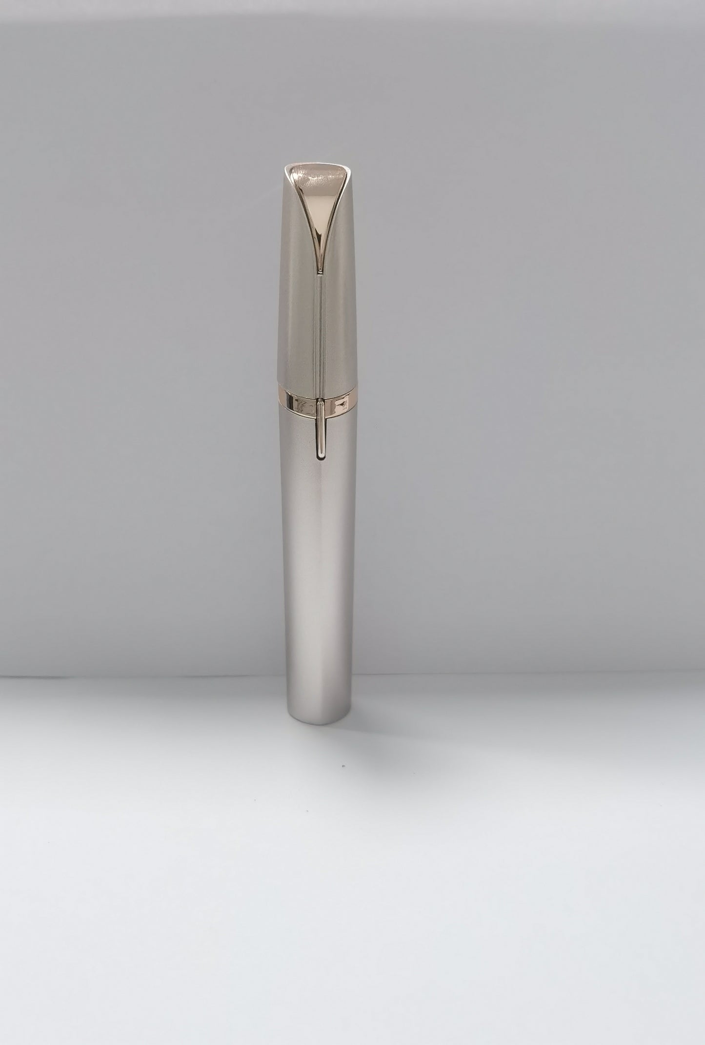 Mini Electric Eyebrow Trimmer Lipstick Brows Pen Hair Remover Painless Razor Epilator with LED Light - SD & CO.