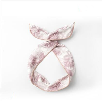 Hair band with female tiara