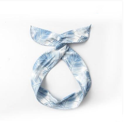 Hair band with female tiara