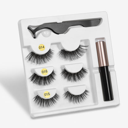 A Pair Of False Eyelashes With Magnets In Fashion - SD & CO.