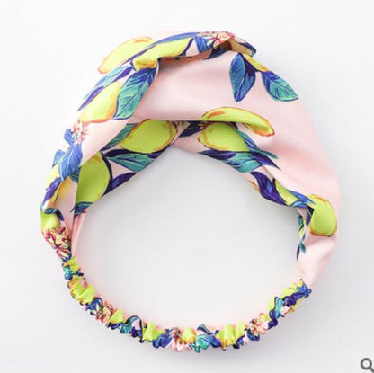 Hair band with female tiara