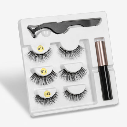 A Pair Of False Eyelashes With Magnets In Fashion - SD & CO.