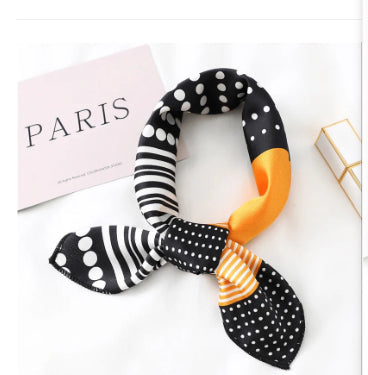 Literary small square retro scarf