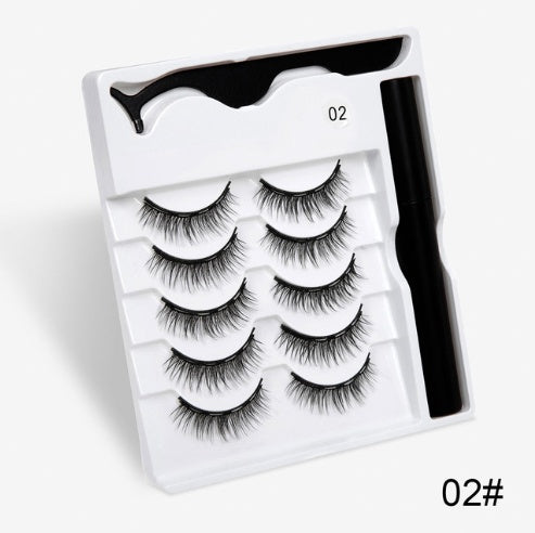 A Pair Of False Eyelashes With Magnets In Fashion - SD & CO.