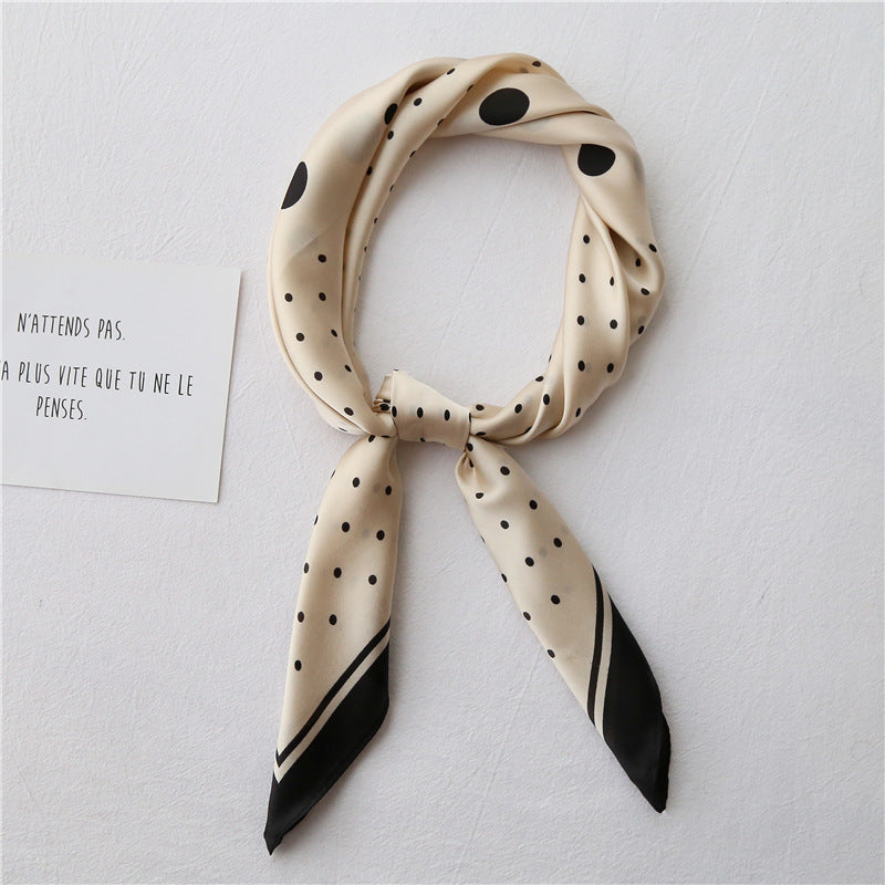 Literary small square retro scarf