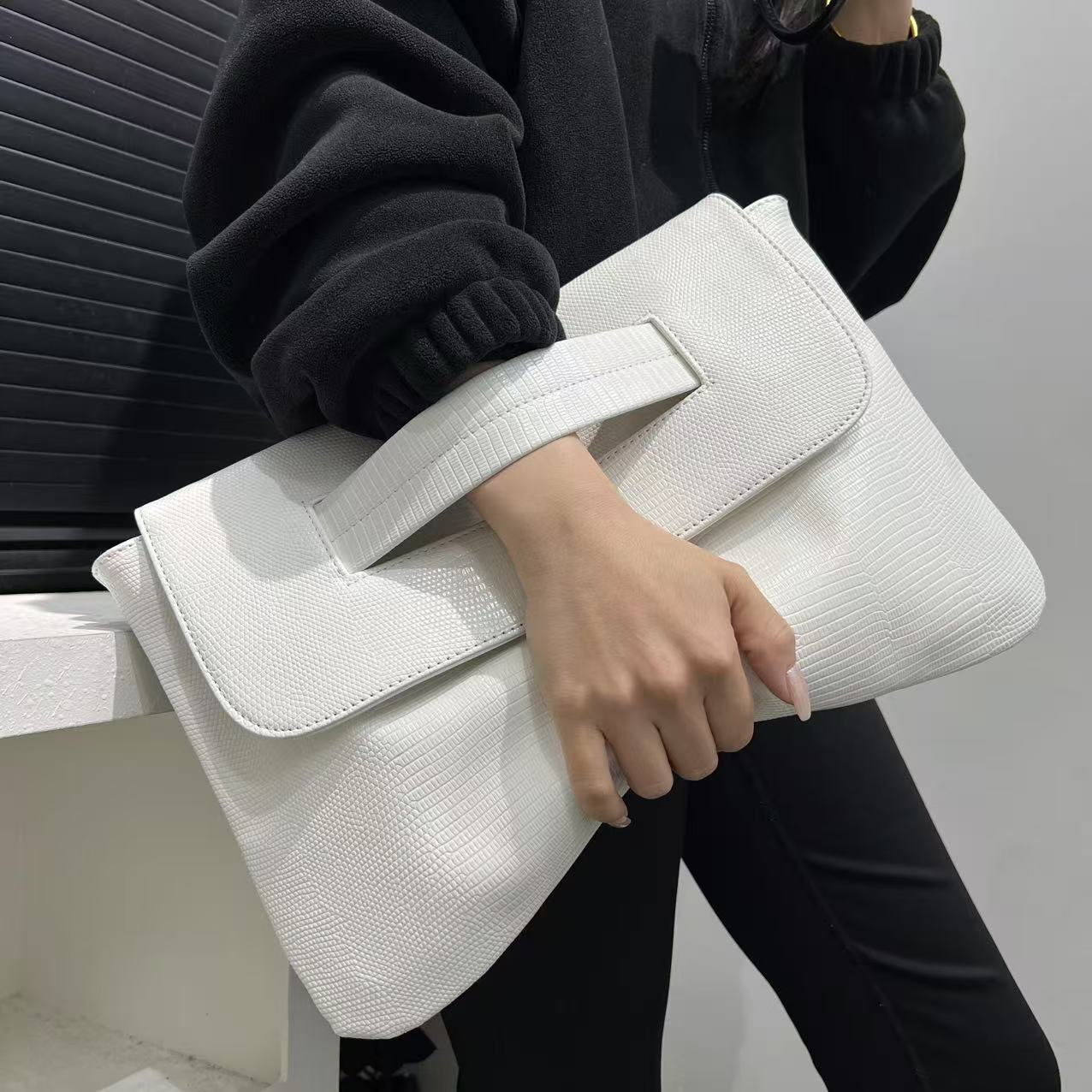 Large Capacity Briefbag