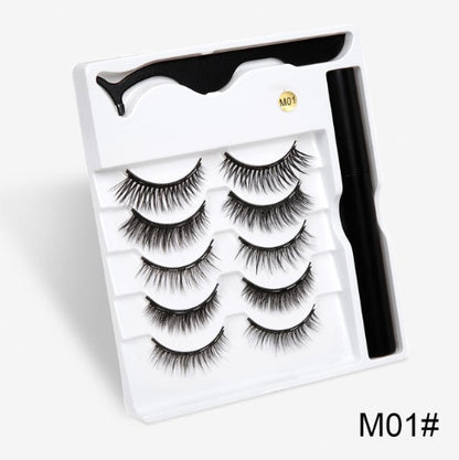 A Pair Of False Eyelashes With Magnets In Fashion - SD & CO.