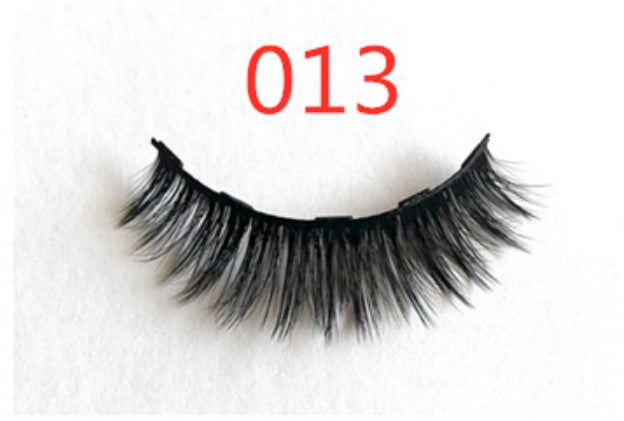A Pair Of False Eyelashes With Magnets In Fashion - SD & CO.