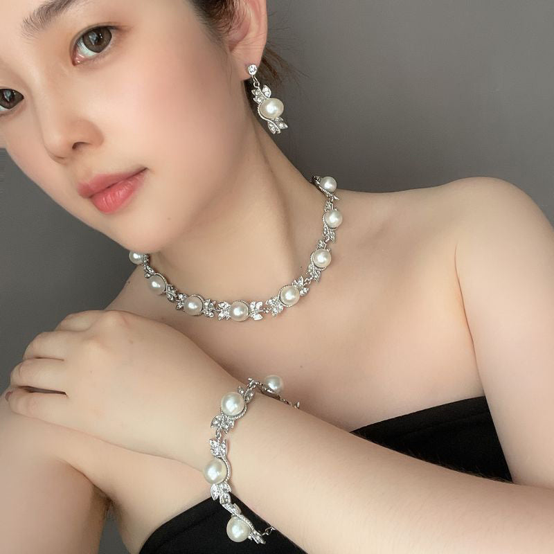 Simple And Elegant Three-piece Set Rhinestone And Pearl Necklace Earrings And Bracelet