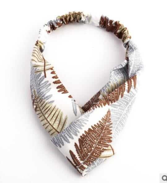 Hair band with female tiara