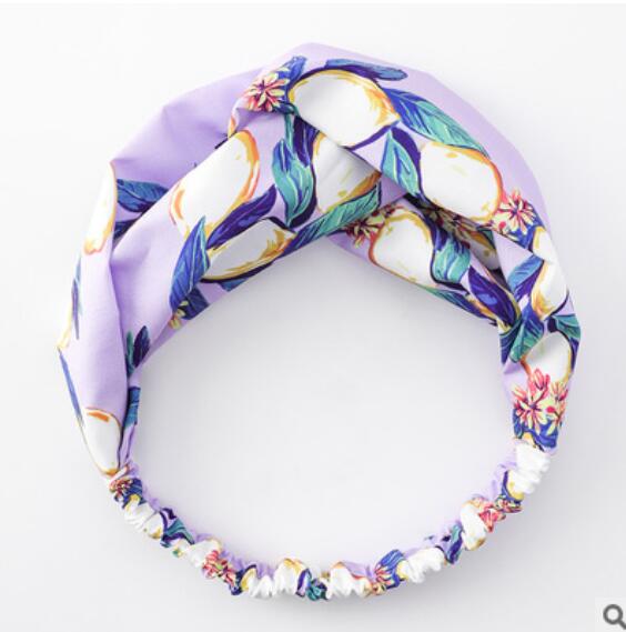 Hair band with female tiara