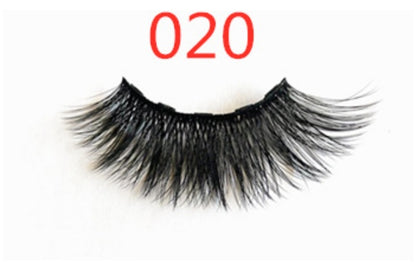 A Pair Of False Eyelashes With Magnets In Fashion - SD & CO.