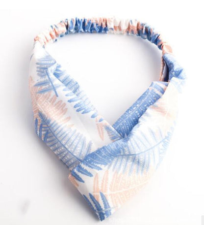 Hair band with female tiara