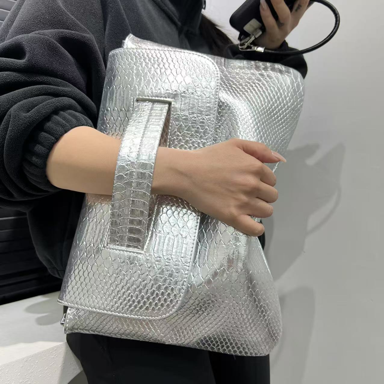 Large Capacity Briefbag