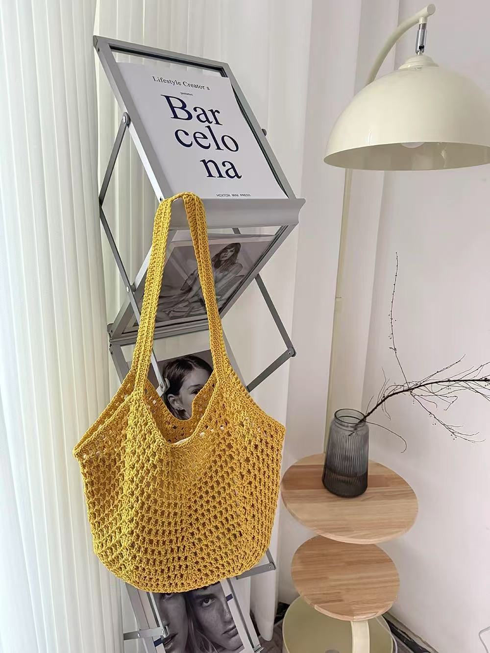 Hand-woven Hollow Shoulder Support Extra Large Bag