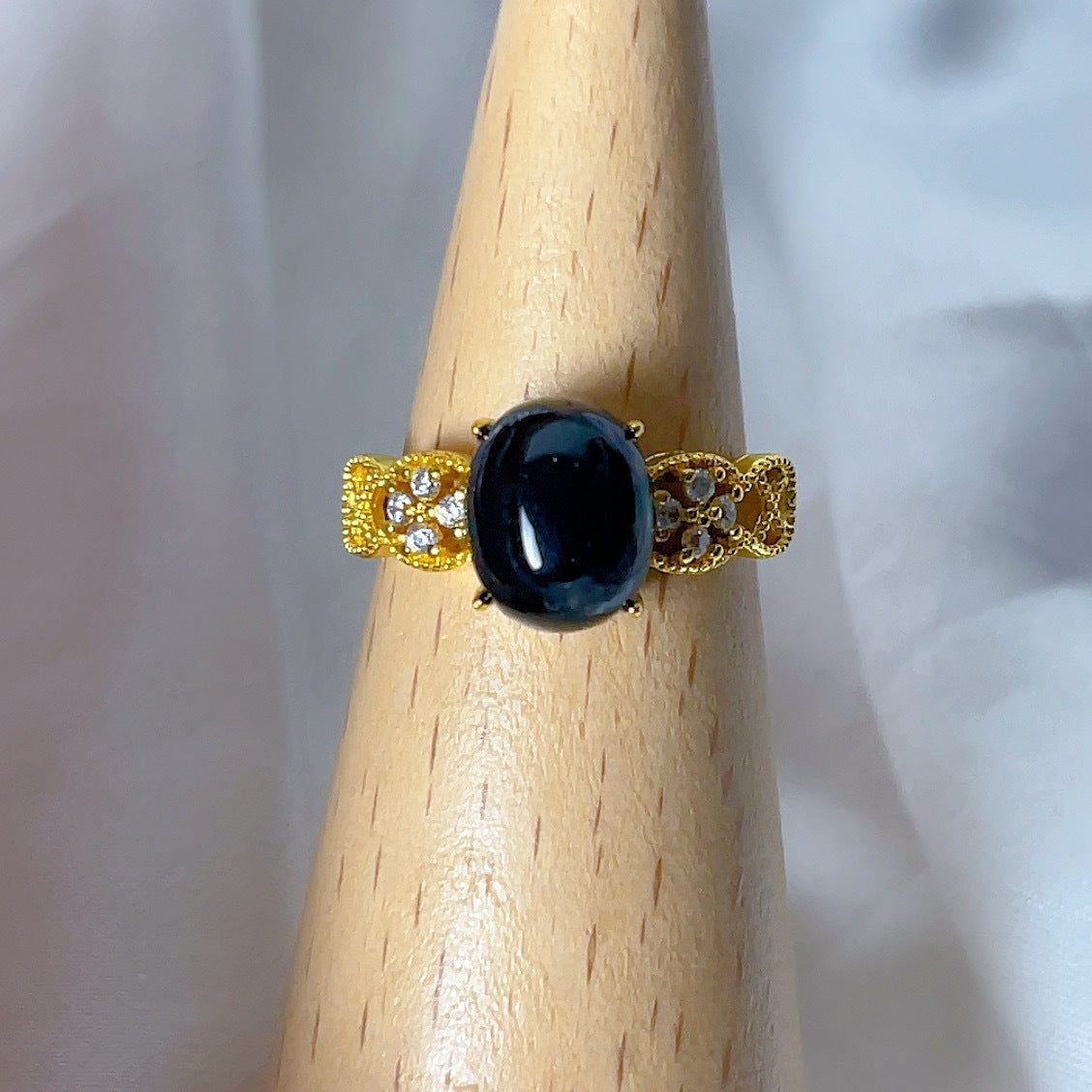 Fashionable Golden Black Tourmaline Pendant Ring For Women