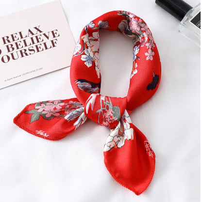 Literary small square retro scarf