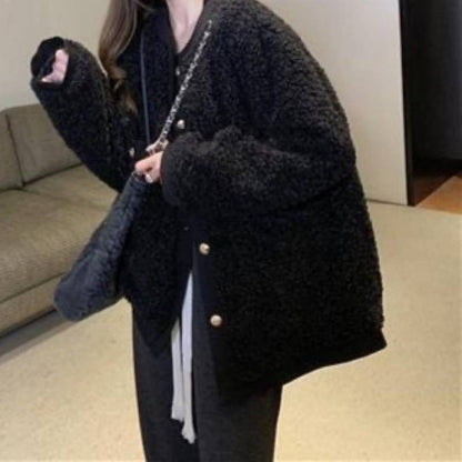 Contrast Teddy Button-Up Coat – White/Black - SD & CO.