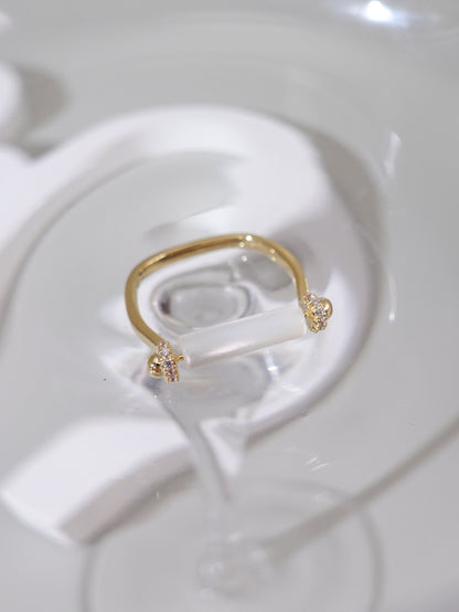 Rotatable Micro-paved Diamond Geometric Light Luxury High-end Ring