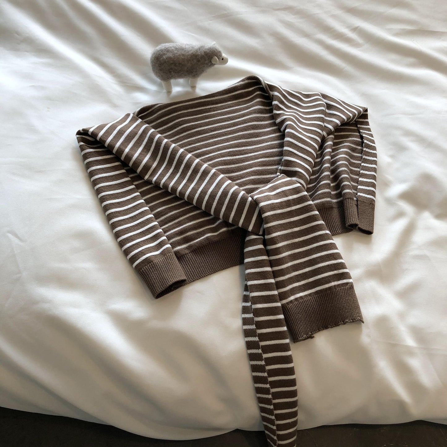Over-the-shoulder Striped Warm Knotted Scarf