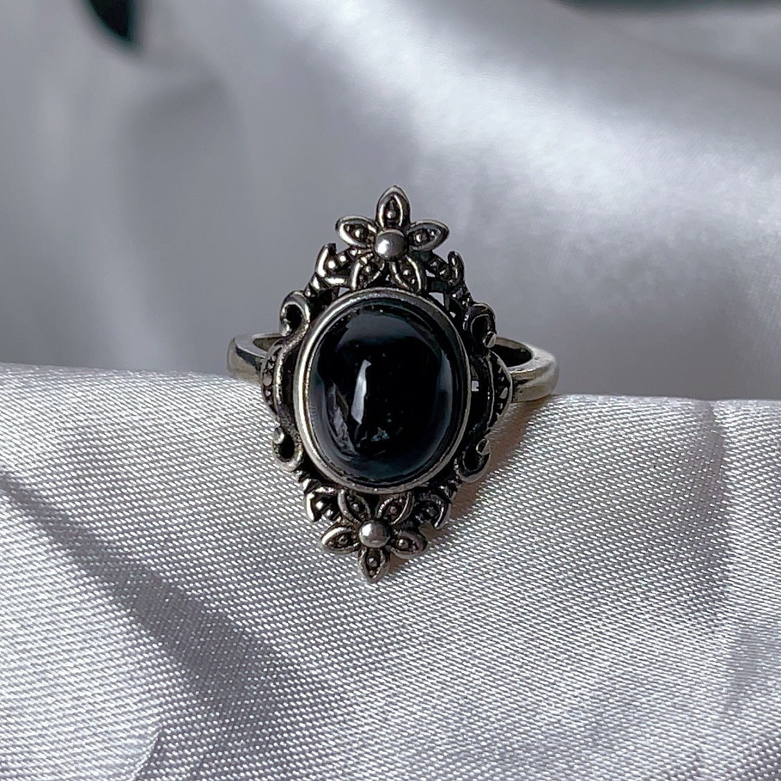 Fashionable Golden Black Tourmaline Pendant Ring For Women