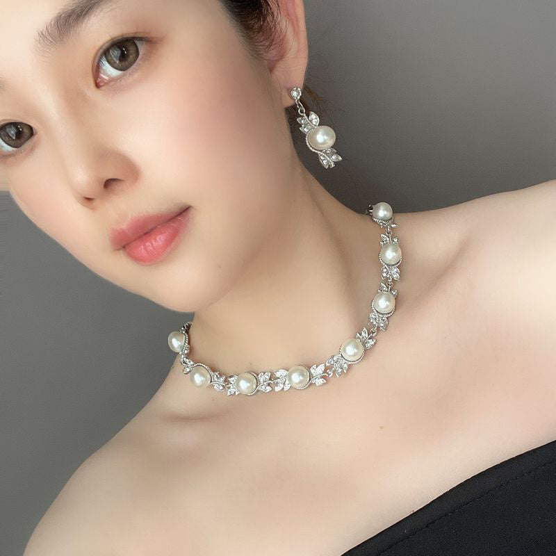 Simple And Elegant Three-piece Set Rhinestone And Pearl Necklace Earrings And Bracelet