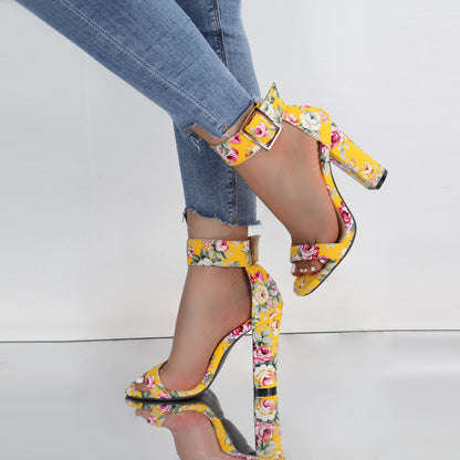 Women's Open Toe Hollow Fashion Pattern Thick High Heel Sandals